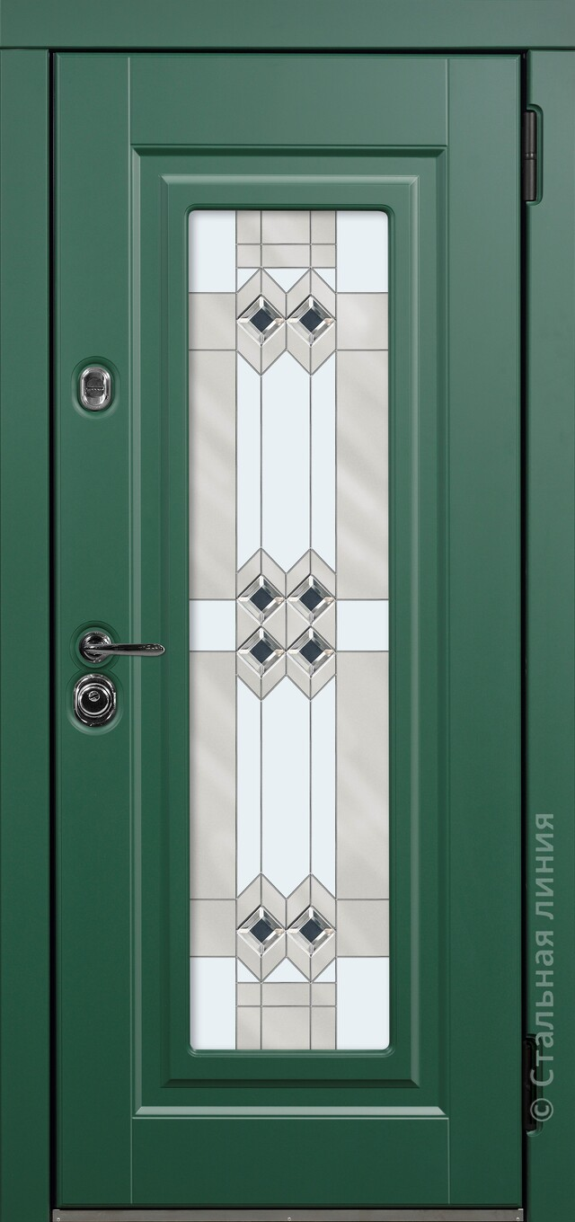 Входная дверь с витражом зелёного цвета с монохромной стеклянной вставкой с геометрическим узором.