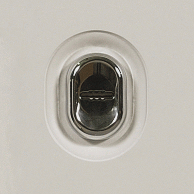 Накладка на сувальдный замок с автоматической шторкой — защита механизма и эстетичный внешний вид.