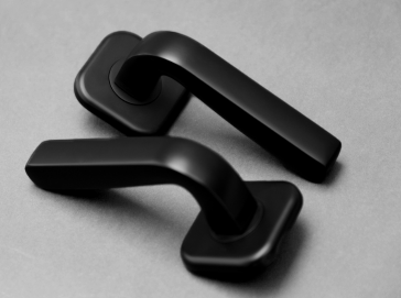 Входная ручка в цвете хром