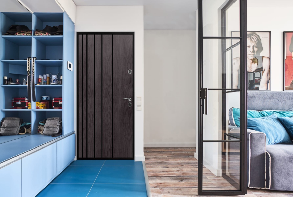 Входная дверь с отделкой из дерева: Concord Panel - Стальная Линияl