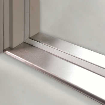 Низкий порог 20 мм, вид снаружи