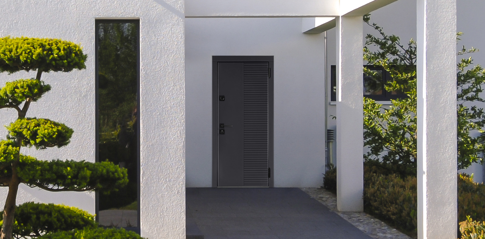 Модель «Квинс»&nbsp;—&nbsp;входная дверь в дом с отделкой SteelLak